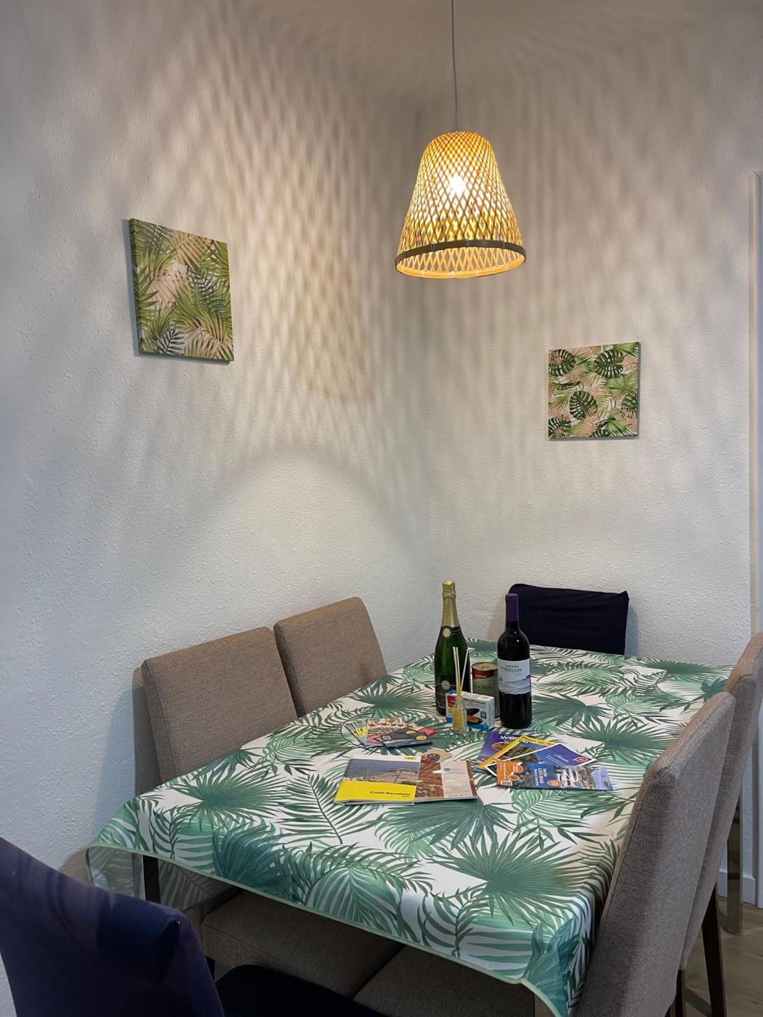 Apartamento En La Costa Del Maresme Пинеда де Мар Екстериор снимка